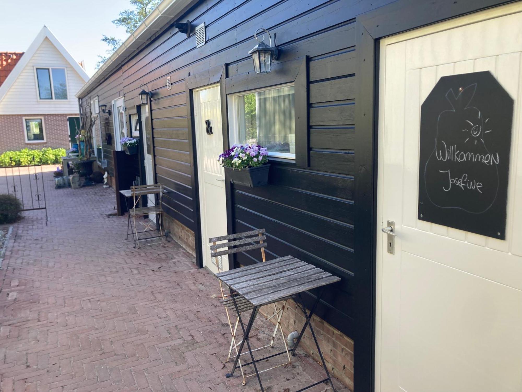 Appels en Peren Bed and Breakfast Breezand Exteriör bild
